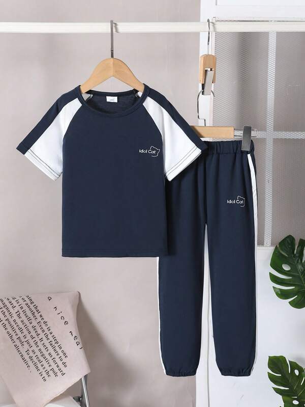 idolCat 2pcs/Set Young Boys Sporty Headphone Print Patchwork Short-Sleeved T-Shirt And Jogger Pants For Summer Daily Wear,Outdoor And Vacation