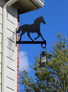 [Heavy-Duty Metal Plant Hanger] Heavy-Duty Metal Horse Silhouette Wall-Mounted Plant Hanger | Contemporary Outdoor Decor For Flower Pots, Lanterns, Bird Feeders & Wind Chimes | Easy Installation With Included Hardware, Horse Decor