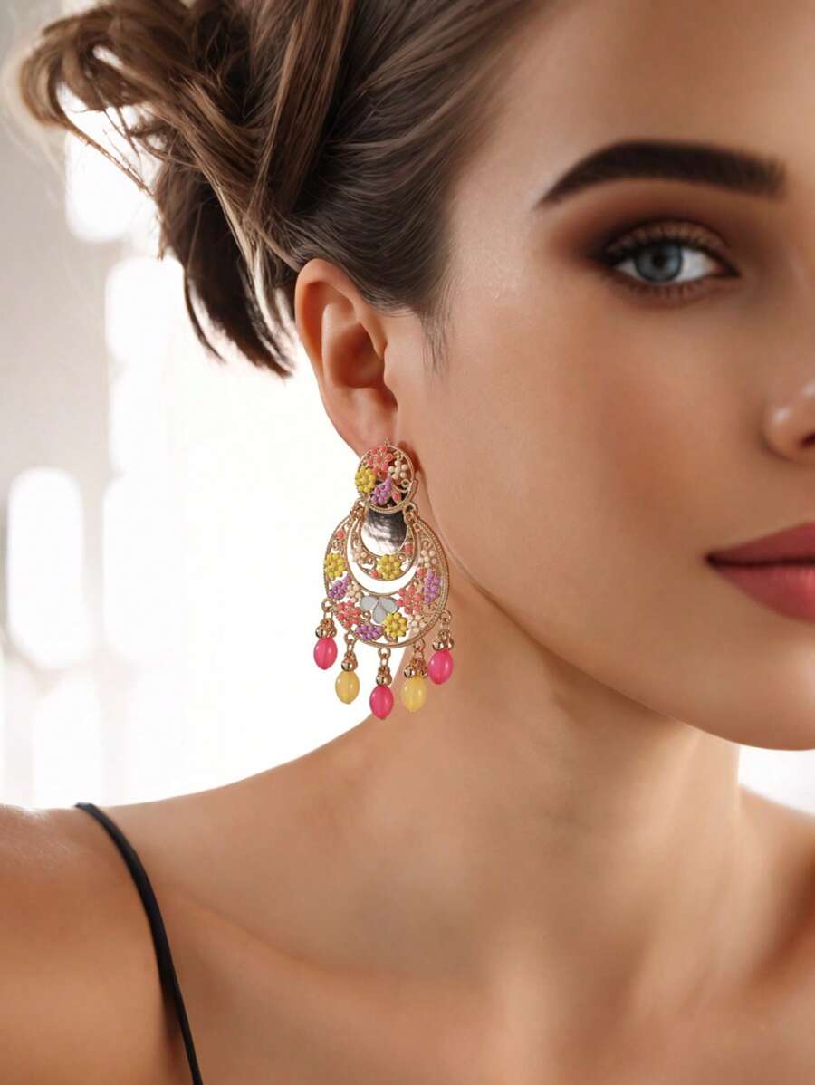 1 par de pendientes con estilo navideño de mujer con cristales, hechos a mano con flores, cuentas y borlas de colores, pendientes bohemios colgantes y aro para chicas