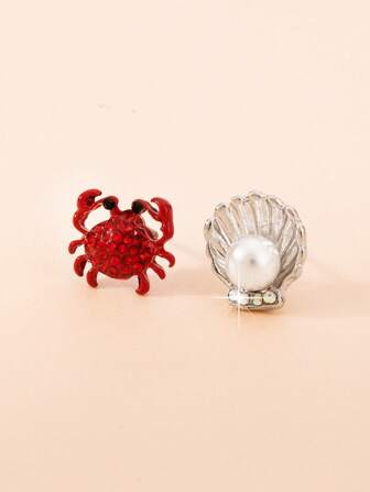 一对创意个性的蟹扇贝不对称女士潮流耳环，一对可以作为礼物送给朋友