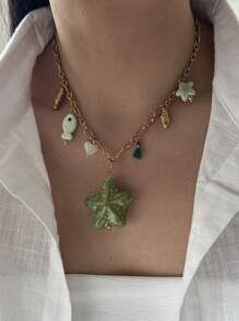 1pc 18K Gold Plated Stainless Steel Green Starfish, Seahorse, Fish Pendant Necklace, Fashionable For Beach/Ocean