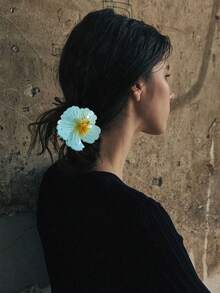 6个渐变色花朵发夹，多功能发爪，适用于丸子头、马尾辫，适合海滩度假、派对、节日、假日、生日等场合，是完美的礼物之选。 - 彩色 - 查看 3