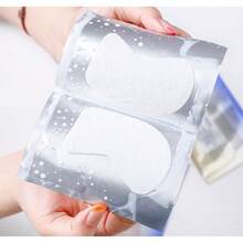 Shiseido 资生堂Vital Perfection提拉紧致眼膜 | 6.9g*3迷你装，10分钟快速抗衰老护理疲惫眼部 - 白色 - 查看 5