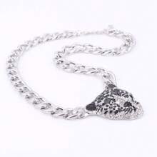 1 Piece Of Women's Queen Style Sweater Accessory Sweater Chain, European And American Style Leopard Head Long Knitted Necklace