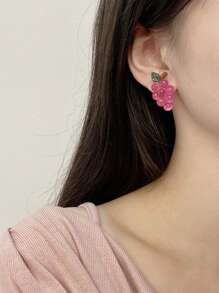 1 par de aretes tipo clip con diseño de uva y fruta, personalizados y lindos