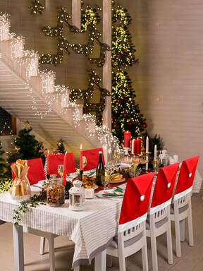 1/2/4/6/10/20 szt./zestaw pokrowców na oparcie krzesła świątecznego 23,6*20 cali zdejmowany i zmywalny pokrowiec na krzesło do jadalni na Boże Narodzenie, kuchnia, salon dekoracja domu dekoracje świąteczne, dekoracja świąteczna pokrowiec na krzesło świąteczne miękki w dotyku pokrowiec na krzesło z włókniny dekoracja stołu świątecznego czapka świętego mikołaja prezenty świąteczne akcesoria świąteczne dekoracje pokoju wystrój domu wystrój świąteczny wystrój domu wystrój domu