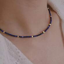 1 PIEZA Collar de piedra de lapislázuli natural hecho a mano - Espaciadores dorados minimalistas y delicados, joyería de gema azul profunda para atuendos casuales, regalo para ella, accesorio versátil, diseño elegante, artesanía de alta calidad, accesorios elegantes para mujer