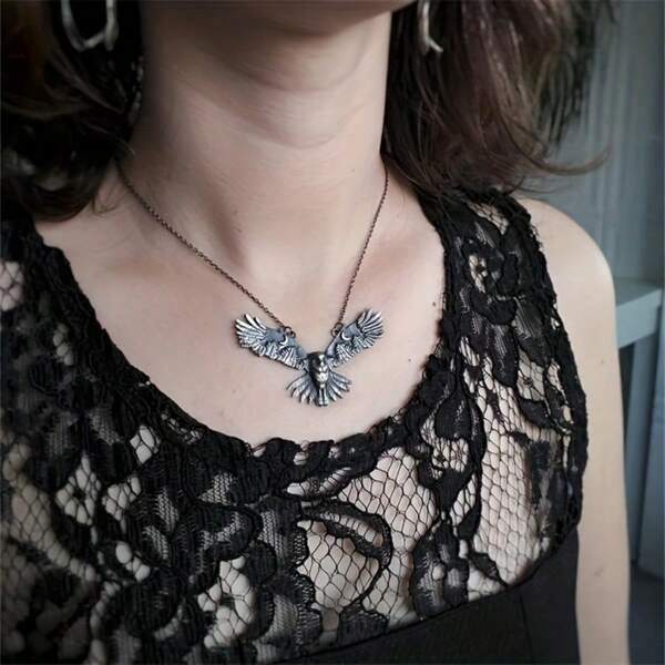 Vintage Owl Pendant With Tree And Moon Pattern, Minimalist Design Necklace Pendant, Suitable For Women, Party, Daily Wear
