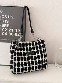 极简蝴蝶装饰手提包，休闲学院风单肩包，蝴蝶位置随机（围巾颜色/图案随机） - 黑色 - 查看 8