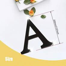 黑色字母墙贴 A-Z - 单个字母高度 4 英寸/6 英寸/8 英寸，亚克力镜面，带 0.4 英寸厚泡沫背衬。双层设计呈现 3D 立体效果；单层设计更显简约。自带背胶，可粘贴于墙面或玻璃上。撕下保护膜即可呈现镜面效果。 - 黑色 - 查看 18