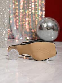 Sandales à talons en cristal élégantes pour femmes, décoration papillon pailleté à la mode, talons épais carrés à cristaux, design à bout ouvert. Polyvalentes pour un port quotidien, conviennent pour le mariage, les fêtes d'été, les sorties, les courses