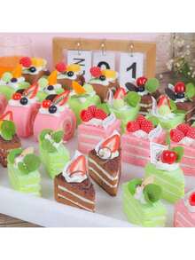 1 件逼真的三角形羊角面包模型、水果奶油甜点面包店装饰、摄影道具（手工制作，可能不完全相同） - 彩色 - 查看 7