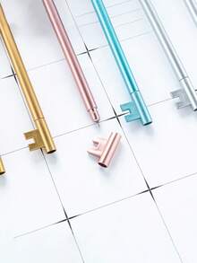 7件（A5记事本+钥匙形笔）极具吸引力的A5线圈每日计划笔记本便携式学习计划记事本，创意文具钥匙形中性笔，可爱卡通，学习办公，复古水性签名笔，适合儿童和学生，大学生返校必备文具。