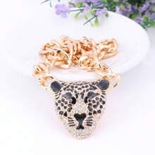 1 Piece Of Women's Queen Style Sweater Accessory Sweater Chain, European And American Style Leopard Head Long Knitted Necklace