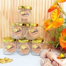 20 包迷你蜂蜜罐 1.5 盎司/45 毫升六角形玻璃罐，配金色盖子、金色蜜蜂吊坠、装饰性黄麻、婚礼新娘送礼会婴儿送礼会礼物感谢标签，