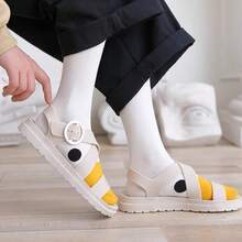 Cartoon Goose Head Crew Socks, Unisex Versatile Casual Socks For Indoor, Outdoor, And Performance Wear
