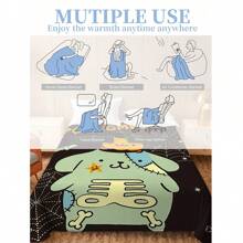 Sanrio 1 Stück Halloween Pudding Hund Anime Decke - gestrickte Polyester Plüsch, moderne digitale Bedruckung, Cartoon-Thema, komfortable Heimdekoration Bettwäsche für alle Jahreszeiten, maschinenwaschbar