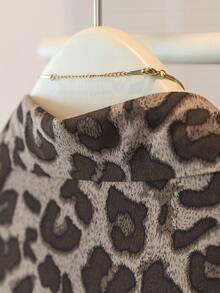 YUXIN Camisa feminina retrô com estampa de leopardo, primavera-verão, gola virada para baixo, manga comprida, solta, para uso diário/social leve, blusa fashion slim respirável - Caqui - Ver 9