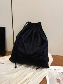 3 taglie disponibili, adatte alla maggior parte delle dimensioni delle borse. Sacchetto con coulisse in materiale morbido per coprire borse di lusso, non danneggia le borse. Ideale per conservare borse da cerimonia nuziale, borse in rafia, abbigliamento e borse di marca. Impermeabile, anti-polvere, previene l'invecchiamento della borsa. Il materiale morbido è ottimo anche per conservare i vestiti, alleggerisce il packing per i viaggi. Ottimo anche come regalo per gli amici.