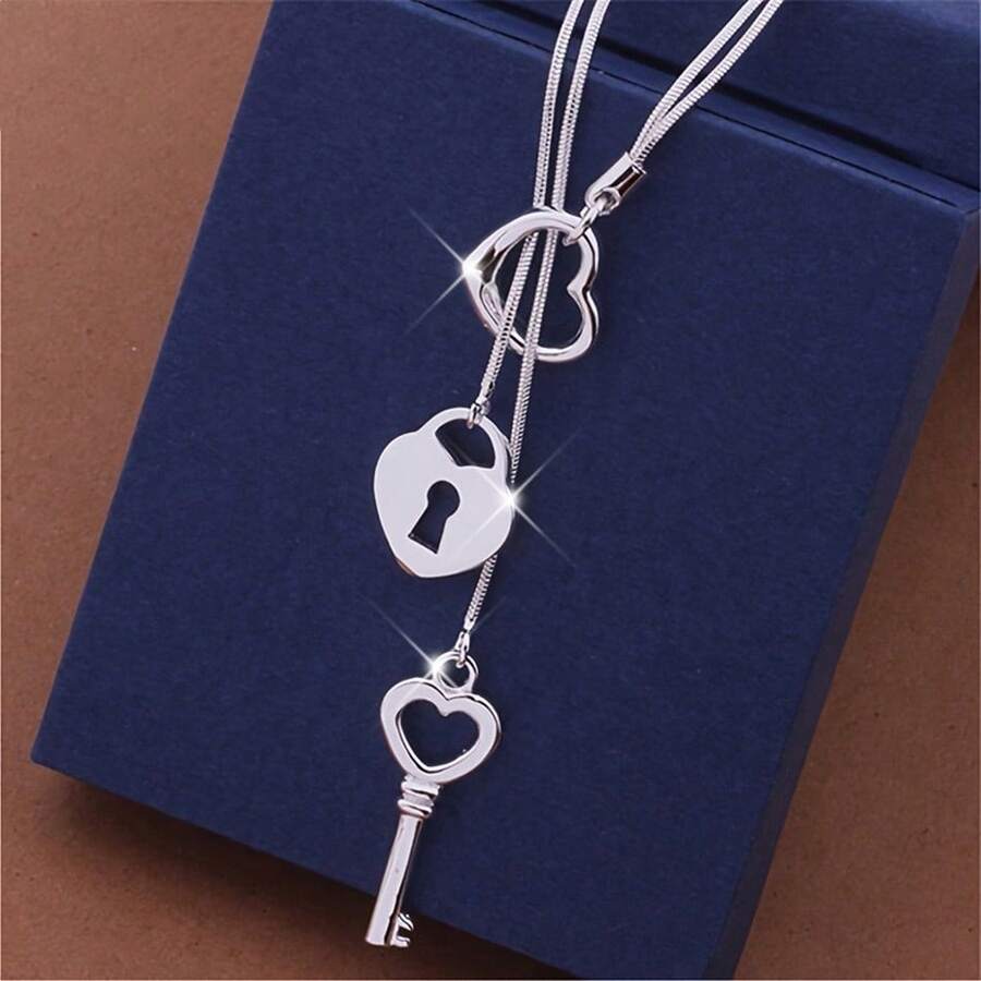 925 Sterling Silver Plated Key Heart Pendant Necklace Perfect For Gift Giving And Holiday Celebration, Suitable For All Seasons, Sexy Style, No Inlay - Silver - View 1