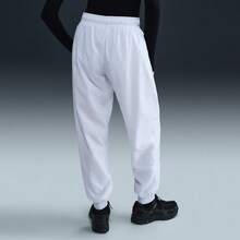 Nike 女款 AS W NSW OTG UV ESSNTL WVN MR 梭织长裤 FV7661-100 - 白色 - 查看 2