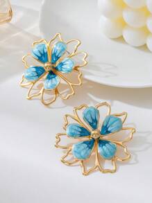 1 par de pendientes de mujer de estilo veraniego elegante con diseño de flor de 5 pétalos de estilo de gota de pintura degradada azul hueco y en capas