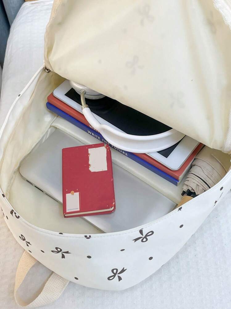 شنطة ظهر خفيفة