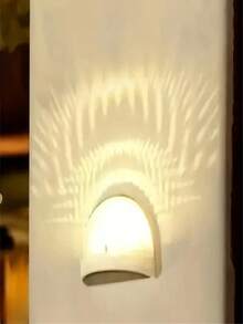 1 件 6LED 太阳能壁灯，太阳能户外壁灯，防水家庭庭院景观装饰露台壁灯，冷白光和暖白光花园装饰