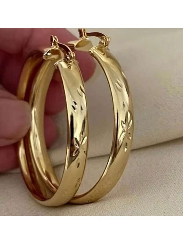 1 Pair Women's Fashion Middle Eastern Style Carved Large Circle Hoop Earrings, Daily Casual, Party, Wedding Accessories, Ramadan Gift Jewelry