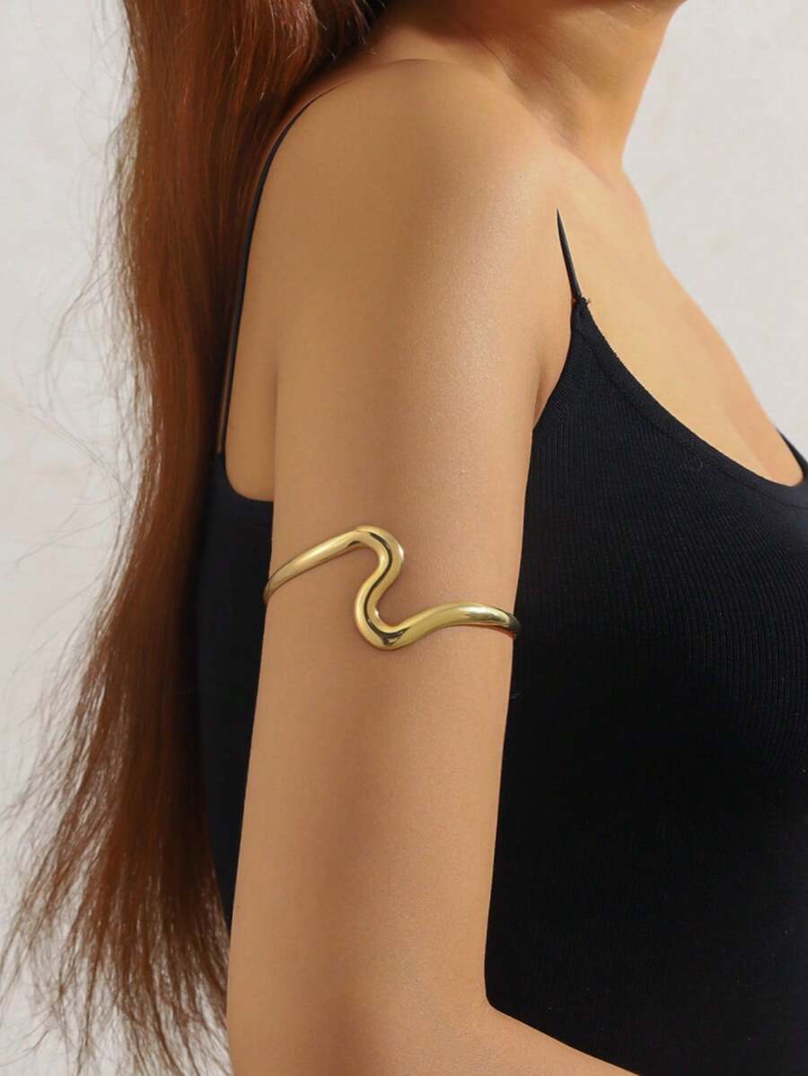 1 pièce Bracelet ouvert à vague géométrique européen et américain, surface en métal lisse, personnalisé, de niche, asymétrique et à la mode. Convient pour les sorties et les rassemblements quotidiens. - Brassard Wave - Voir 1