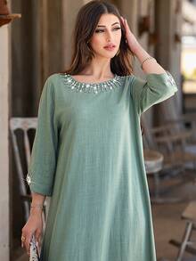 BEAUTY AMINAH [5041 Đầm maxi cổ chữ V màu xanh bạc hà đính hạt] Thêu trang trí ở cổ áo và tay áo + Chân váy xòe, đầm dự tiệc thanh lịch dịp Eid - màu xanh lá - Xem 7