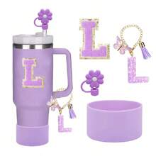 Set de 4 accesorios para tazas con la letra A - 1 tapa de pajita, 1 colgante con la letra A, 1 base protectora de silicona para tazas, 1 etiqueta con la letra A para tazas, regalo sorpresa festivo