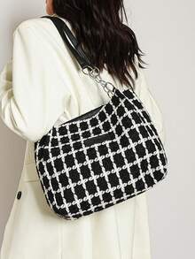 极简蝴蝶装饰手提包，休闲学院风单肩包，蝴蝶位置随机（围巾颜色/图案随机） - 黑色 - 查看 10