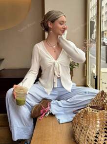 Autumn And Winter Women's Clothing, Women's Solid Color Casual Sweaters With Large Bow Design On The Chest, Cute Women's Tops, Comfortable And Elegant Casual Sweaters, Fashionable And Versatile Women's Streetwear, Women's All-White Party Wear, Women's Going Out Tops