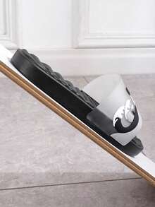 1 Pair Women/Men Hollow Cute Cartoon Flat Flip Flops, Non-Slip Soft Bottom Massage Indoor Bathroom Shower Slippers, Quick Dry Anti-Odor Breathable Couple Sandals [Size Up 1 Size] - Black - View 5