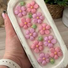 1 pieza Molde de silicona de 6/12 cavidades para hacer velas y manualidades, con diseño de pétalos florales de cerezo y girasol de cinco pétalos, moldes reutilizables para manualidades DIY, jabón, arte en resina, herramientas decorativas de yeso aromático, jabón, cera en cubos, impresiones detalladas, suministros para hacer regalos para bodas, graduaciones, cumpleaños, fiestas y decoración