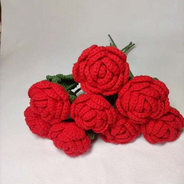 1/3/6/10pcs Handmade Crocheted Rose Flowers, Decor Bouquet, Artificial Flowers, Handmade Flowers, Yarn Flowers. For Wedding Bride Bouquet, Her Gift, Mother's Gift, Teacher's Gift, Creative Gifts. As Home Decor For Restaurant, Living Room, Bedroom, Wedding, Party. Suitable For Spring/Summer Decoration, Christmas, New Year, Valentine's Day, Thanksgiving, Back To School, Wedding, Birthday And Other Holidays