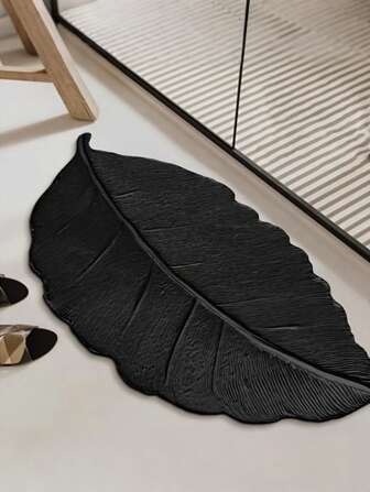 1pc High-Quality Black Leaf Texture French Style Asymmetrical Carpet, Luxury Leaf-Patterned Rug, Simple Elegant Silicone Mat, Quick Absorbing, Suitable For Bathroom, Toilet, Entrance, Kitchen, Easy To Clean, Bathroom Mat (Handcrafted Asymmetric Design May Have 1-5cm Difference, Suggest To Order Slightly Larger Size)