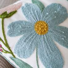 1 件郁金香刺绣抱枕套，沙发和客厅的家居装饰 - 彩色 - 查看 4