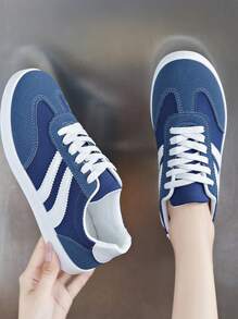 Nouvelles chaussures pour femmes 2025, Baskets mode, chaussures d'étudiante, chaussures de couple, chaussures de sport rétro, chaussures casual pour femmes, chaussures à lacets pour femmes, chaussures plates polyvalentes pour l'extérieur, chaussures pour femmes pour toutes les saisons