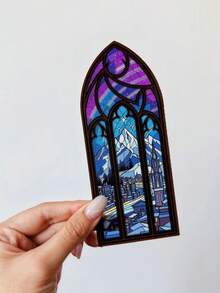1件魔法神秘必备！这款复古梦幻亚克力书签，优雅的书籍装饰，采用绚丽的彩色玻璃风格设计。一面展现神秘雄伟的城堡，另一面则描绘了疾驰的特快列车，带您踏上奇幻的阅读之旅。采用优质亚克力材质制成，夹在书上，即刻沉浸在魔法世界中。 - 彩色 - 查看 9