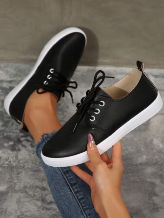 Nouvelles ballerines rondes légères et confortables pour femmes en marron, chaussures plates décontractées de haute qualité, convenant pour le printemps/l'été