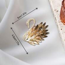 [Lujo de moda] 1 pieza Elegante broche de cisne con rhinestone, alfiler versátil para abrigo, elegante pinza para bufanda, nuevo accesorio de joyería de moda 2025, regalo para la novia