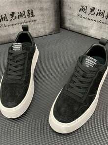 Men's Suede Casual Sports Skateboard Shoes - Black - View 3