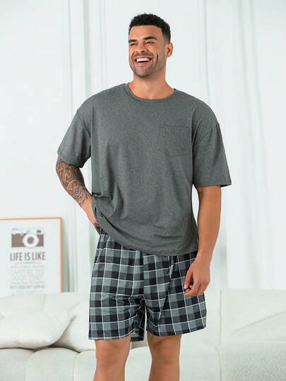 Set de 2 piezas de pijama informal holgado con bolsillos, cuello redondo y manga corta a cuadros para hombres, para primavera/verano