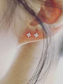 1 Pair Simple Minimalist Four-Leaf Flower Cubic Zirconia Stud Earrings, Elegant Design For Women
