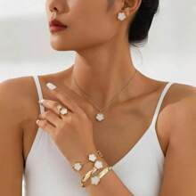 Glow & Grace Sparkling Lucky Flower 5-Leaf Clover Bracelet, Necklace, Earrings, Bracelet, Ring 5pcs Set, Women Jewelry Gift, Vacay Vibes