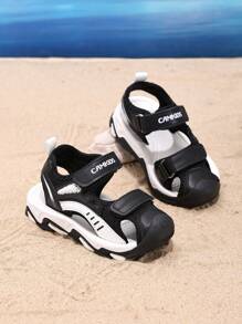1 par de sandalias deportivas de playa con puntera cerrada para niños/niños pequeños, zapatos de verano de suela blanda para niños y niñas