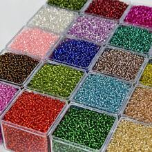 Yiwu Qiyou Accessories Co., LTD 10包/套，随机10种颜色，共10000颗2毫米镀银玻璃珠，非常适合DIY珠宝、手链、项链、耳环和工艺装饰，也是友谊礼物和创意项目的理想之选。 - 彩色 - 查看 2