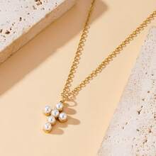 时尚奢华十字架和人造珍珠项链，适合女士，优雅闪亮的人造珍珠吊坠项链 - 金色 - 查看 2